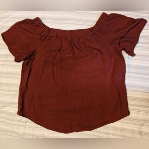 H&M Women’s short sleeve off the shoulder blouse